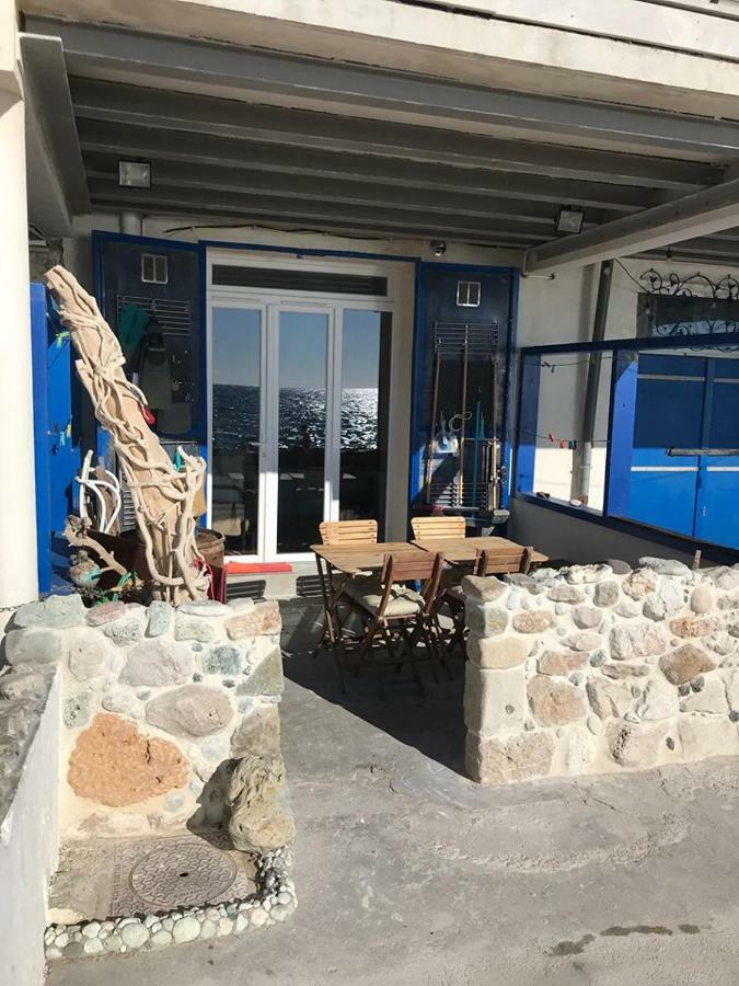 Le Cabanon Bleu Sur La Plage Marsiglia Esterno foto